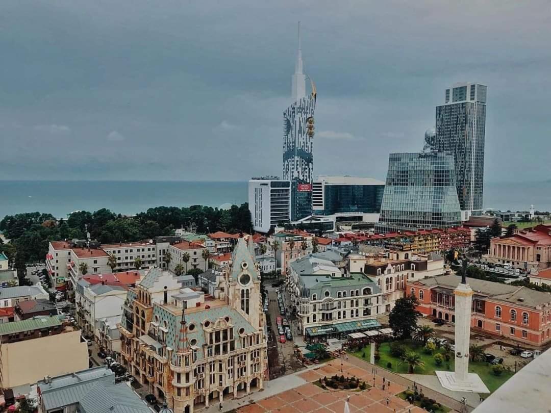 Apartment Twin Towers David Batumi Exterior photo
