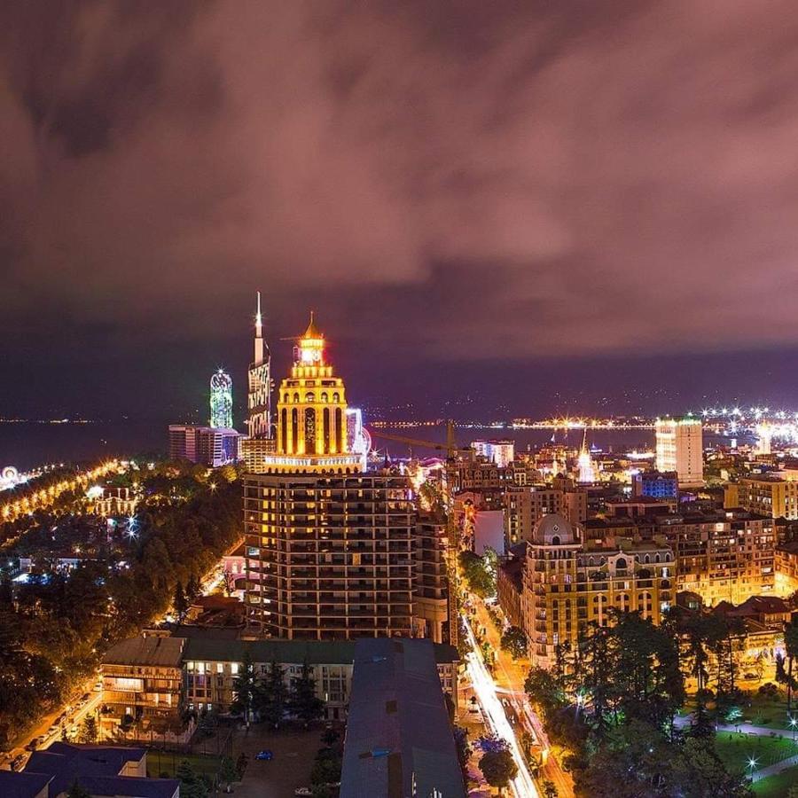 Apartment Twin Towers David Batumi Exterior photo